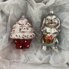 Подарочный набор  "Кролик и сладкие подарки"